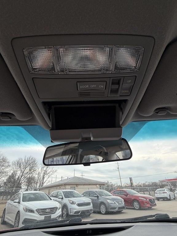 Toyota Camry 4dr Sdn I4 Man (Natl) 2009