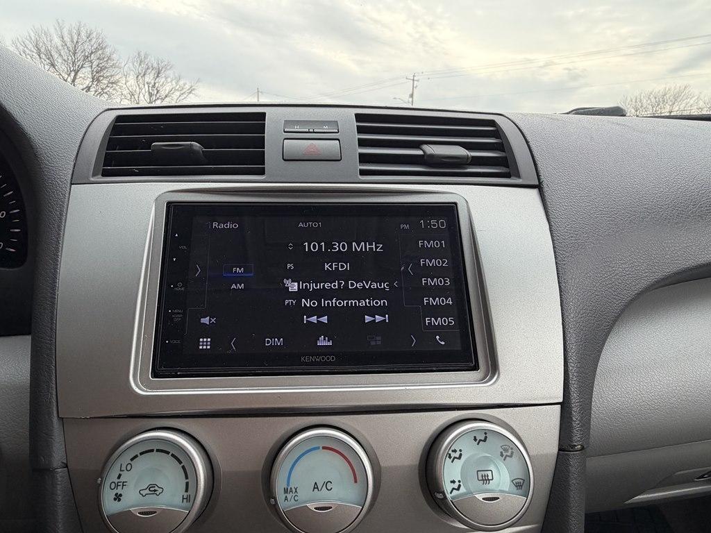 Toyota Camry 4dr Sdn I4 Man (Natl) 2009