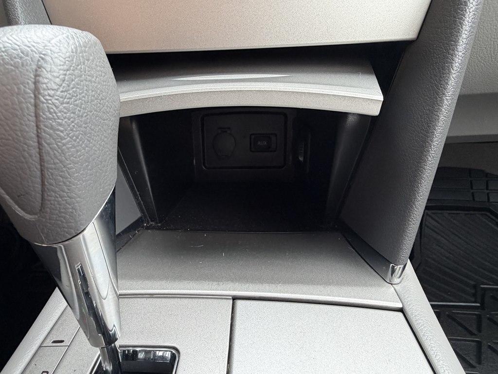 Toyota Camry 4dr Sdn I4 Man (Natl) 2009