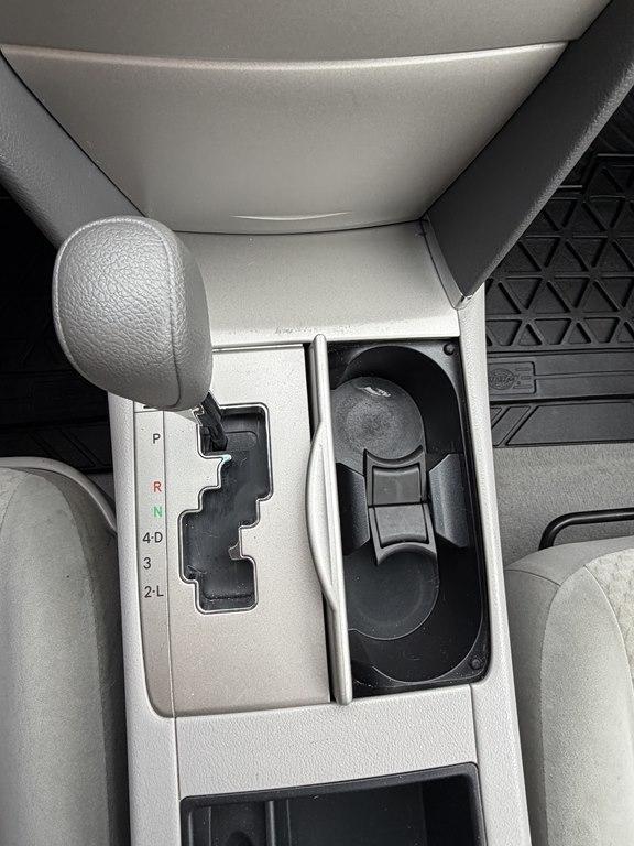 Toyota Camry 4dr Sdn I4 Man (Natl) 2009