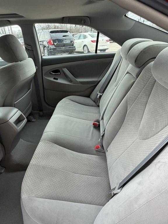 Toyota Camry 4dr Sdn I4 Man (Natl) 2009