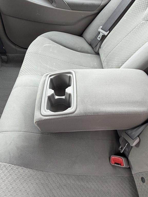 Toyota Camry 4dr Sdn I4 Man (Natl) 2009