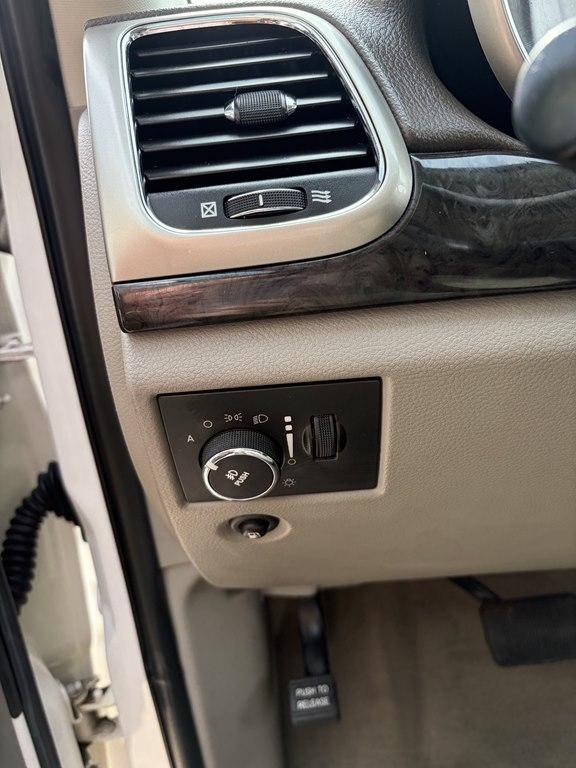 Jeep Grand Cherokee 4WD 4dr Laredo 2011