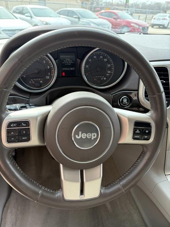 Jeep Grand Cherokee 4WD 4dr Laredo 2011