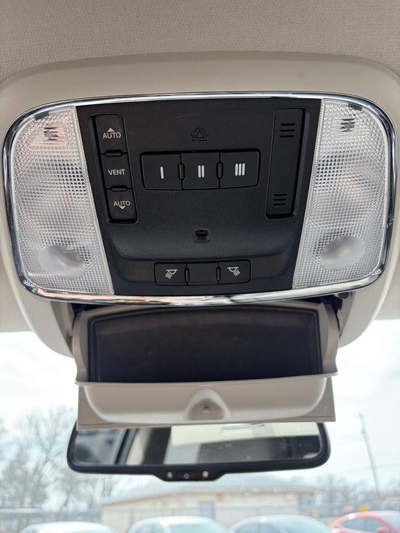 Jeep Grand Cherokee 4WD 4dr Laredo 2011