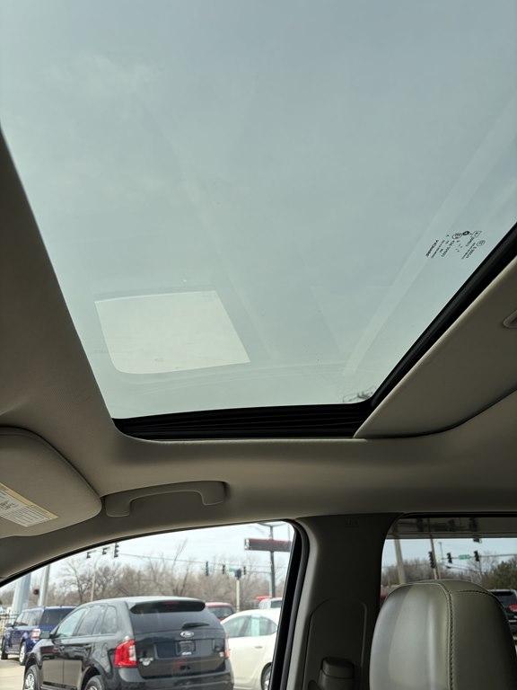 Jeep Grand Cherokee 4WD 4dr Laredo 2011