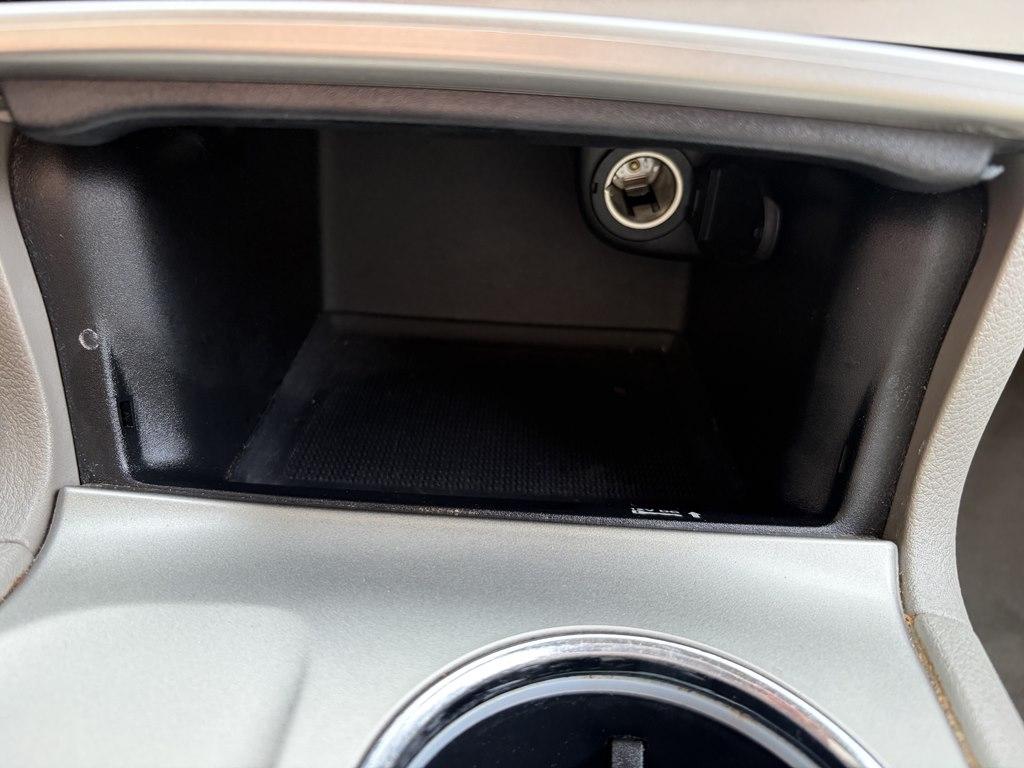 Jeep Grand Cherokee 4WD 4dr Laredo 2011