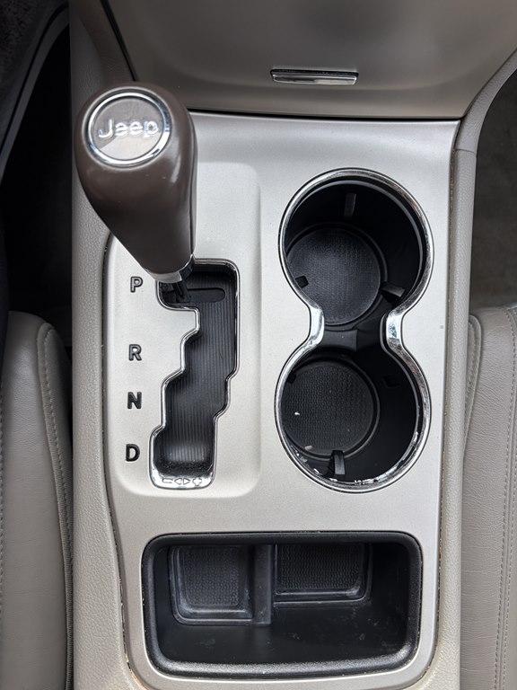 Jeep Grand Cherokee 4WD 4dr Laredo 2011