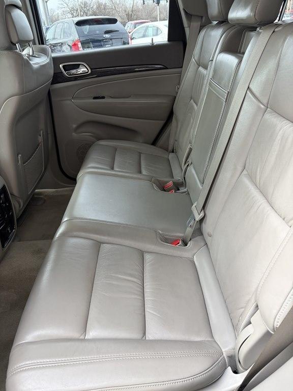 Jeep Grand Cherokee 4WD 4dr Laredo 2011