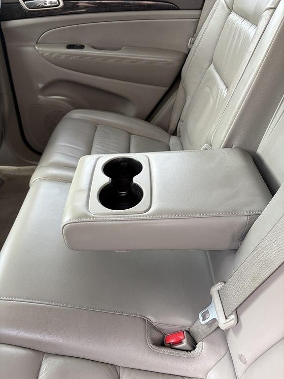 Jeep Grand Cherokee 4WD 4dr Laredo 2011