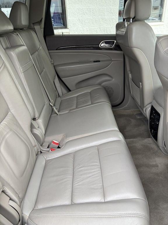 Jeep Grand Cherokee 4WD 4dr Laredo 2011