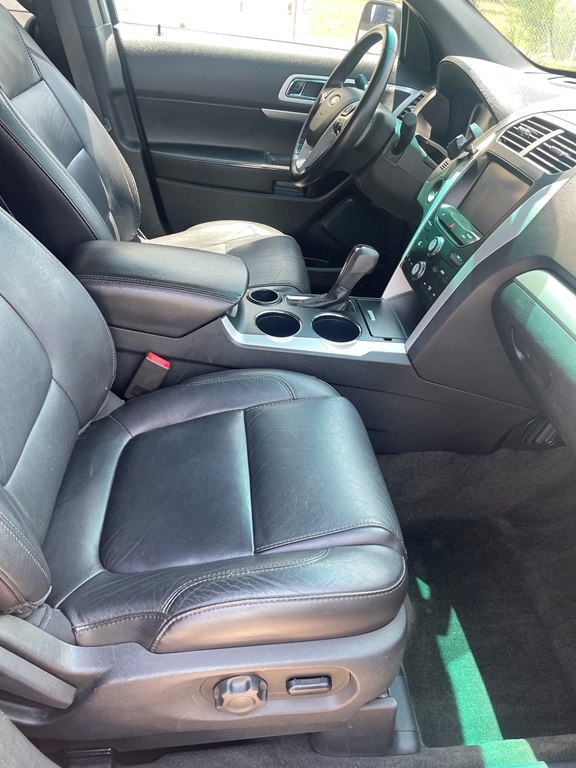 Ford Explorer FWD 4dr XLT 2013