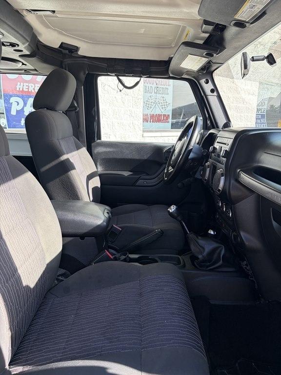 Jeep Wrangler 4WD 2dr Sport 2012