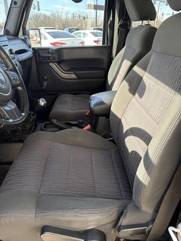 Jeep Wrangler 4WD 2dr Sport 2012