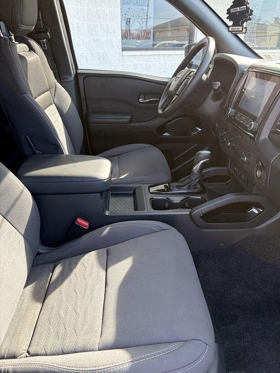 Nissan Frontier Crew Cab 4x4 SV Auto *Ltd Avail* 2023