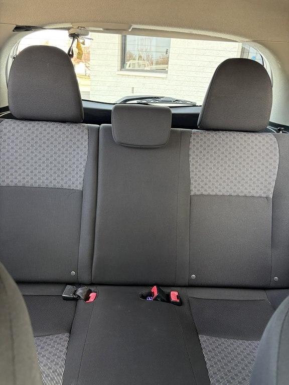 Toyota Yaris 5-Door L Auto (Natl) 2017