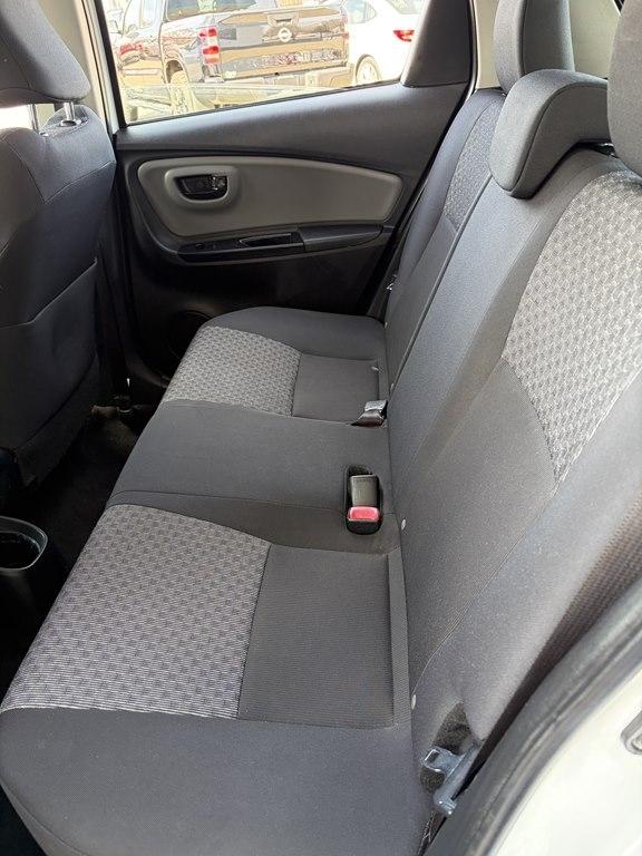 Toyota Yaris 5-Door L Auto (Natl) 2017