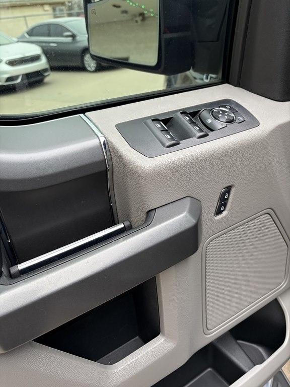 Ford F-150 XL 4WD SuperCrew 5.5' Box 2017