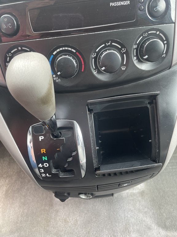 Toyota Sienna 5dr 7-Passenger Van CE FWD (Natl) 2007