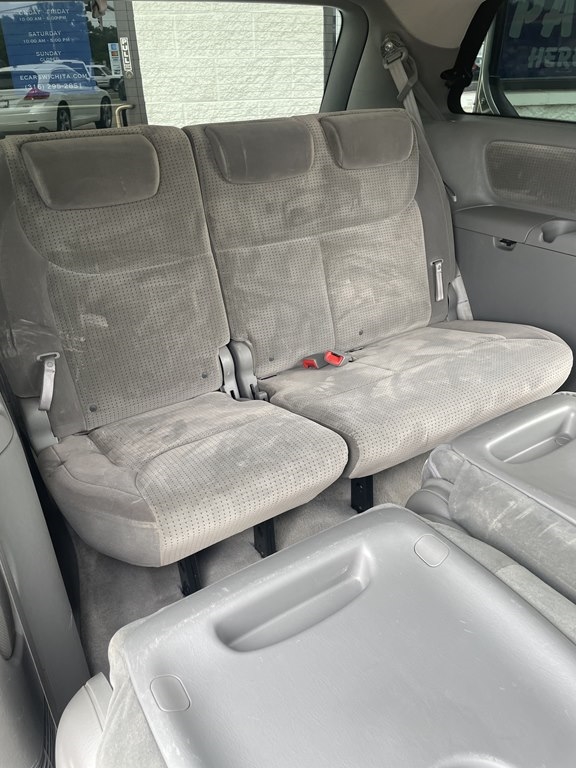 Toyota Sienna 5dr 7-Passenger Van CE FWD (Natl) 2007