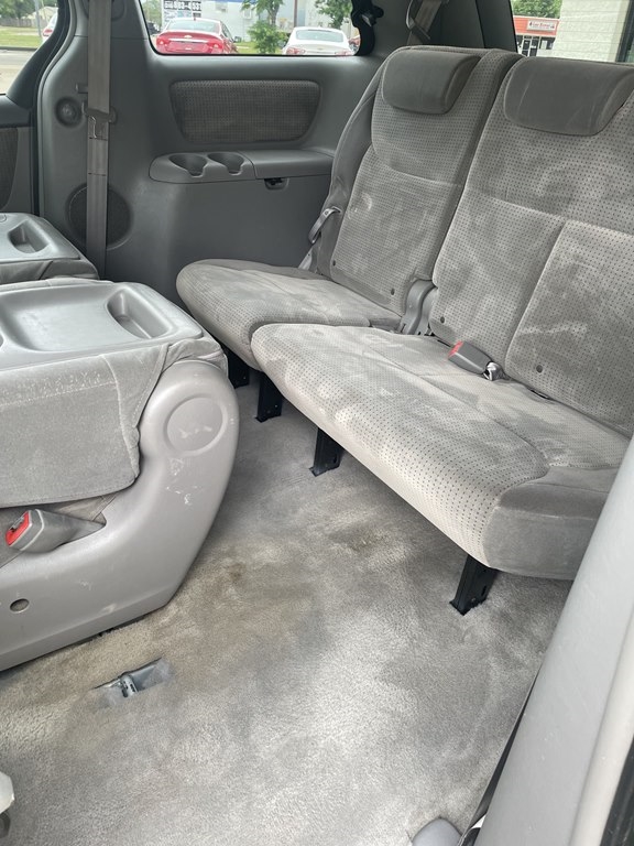 Toyota Sienna 5dr 7-Passenger Van CE FWD (Natl) 2007