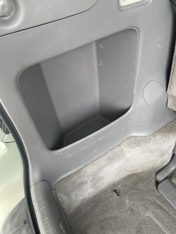 Toyota Sienna 5dr 7-Passenger Van CE FWD (Natl) 2007