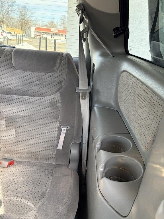 Toyota Sienna 5dr 7-Passenger Van CE FWD (Natl) 2007