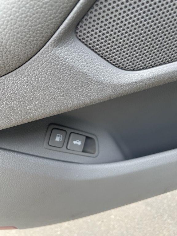 Kia Optima 4dr Sdn LX 2013