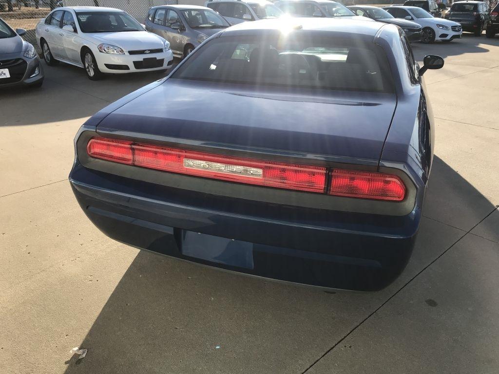 Dodge Challenger 2dr Cpe SE 2009