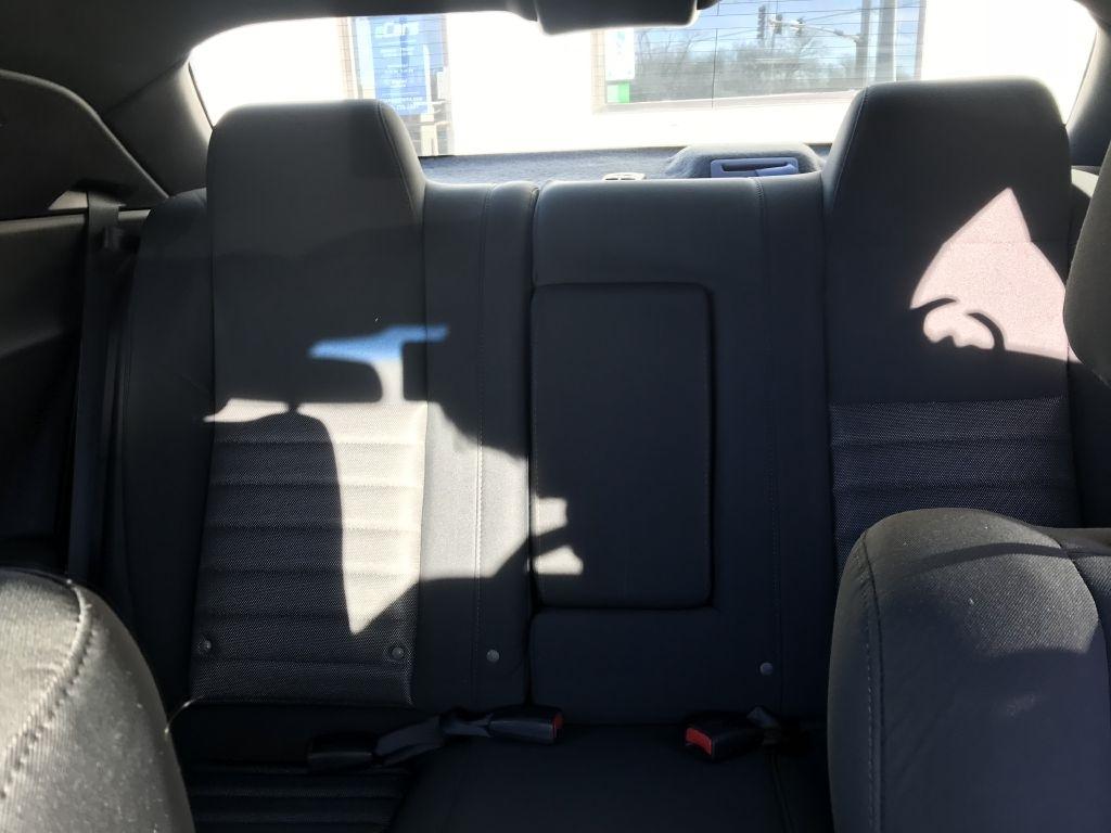 Dodge Challenger 2dr Cpe SE 2009