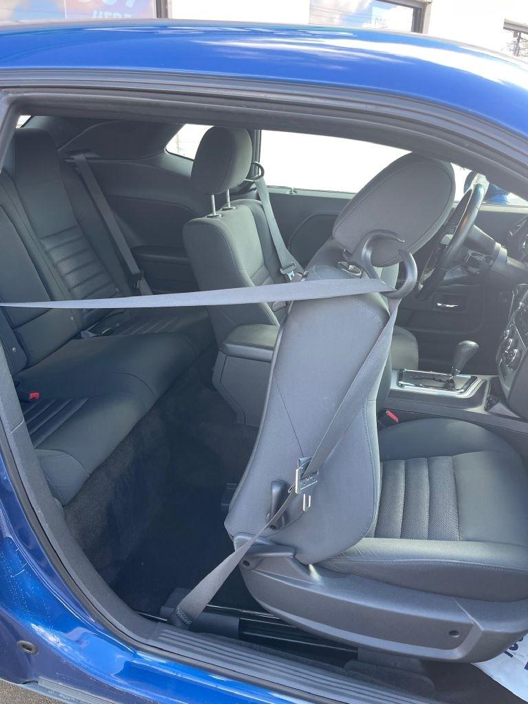 Dodge Challenger 2dr Cpe SE 2009