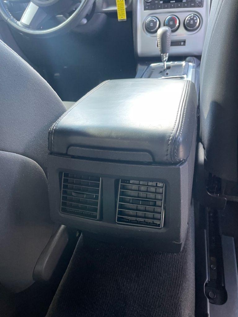 Dodge Challenger 2dr Cpe SE 2009