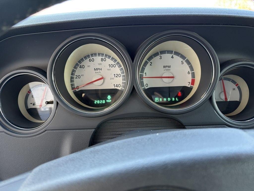 Dodge Challenger 2dr Cpe SE 2009