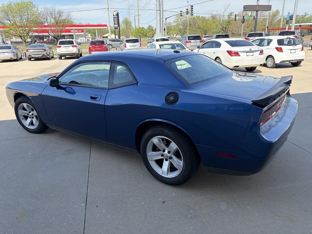 Dodge Challenger 2dr Cpe SE 2009