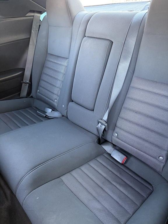 Dodge Challenger 2dr Cpe SE 2009