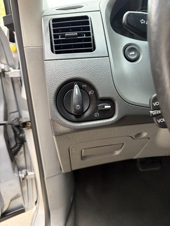 Ford Focus 4dr Sdn ZX4 S 2005