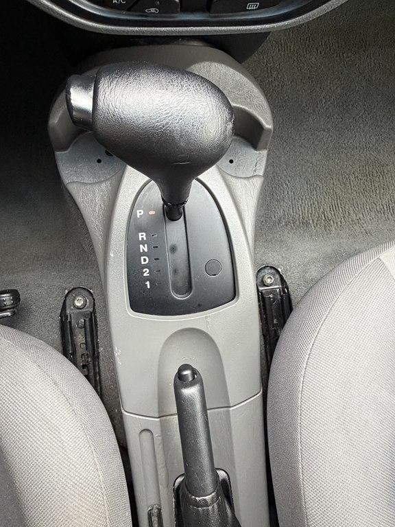 Ford Focus 4dr Sdn ZX4 S 2005