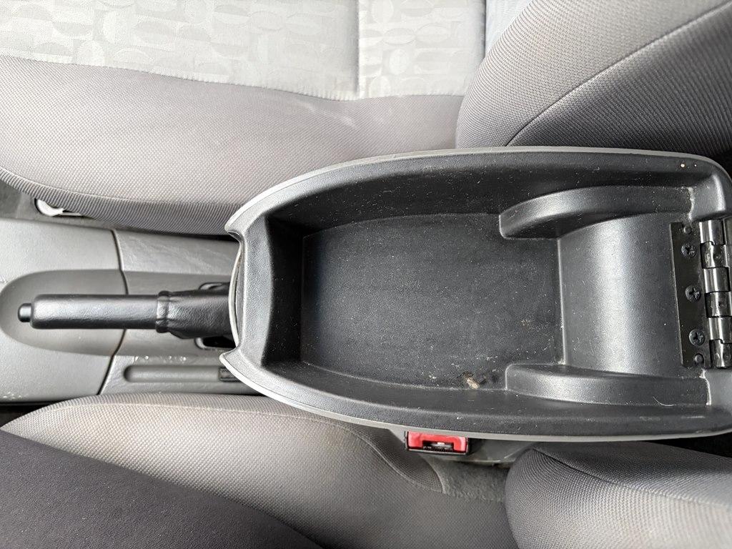 Ford Focus 4dr Sdn ZX4 S 2005