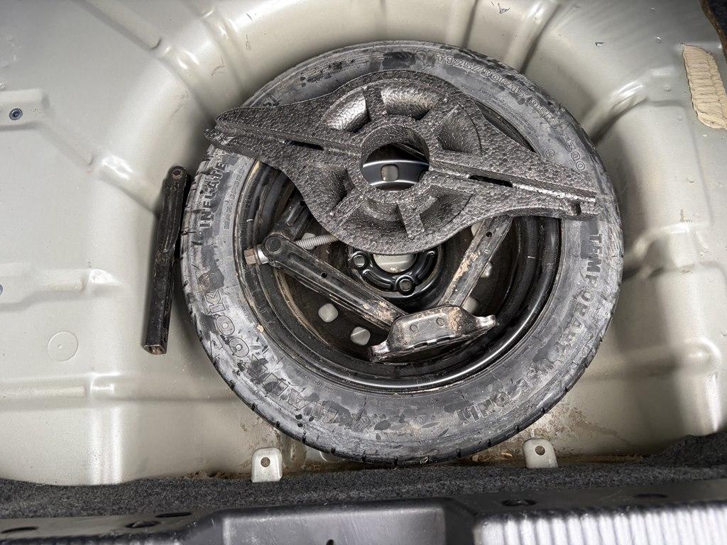 Ford Focus 4dr Sdn ZX4 S 2005