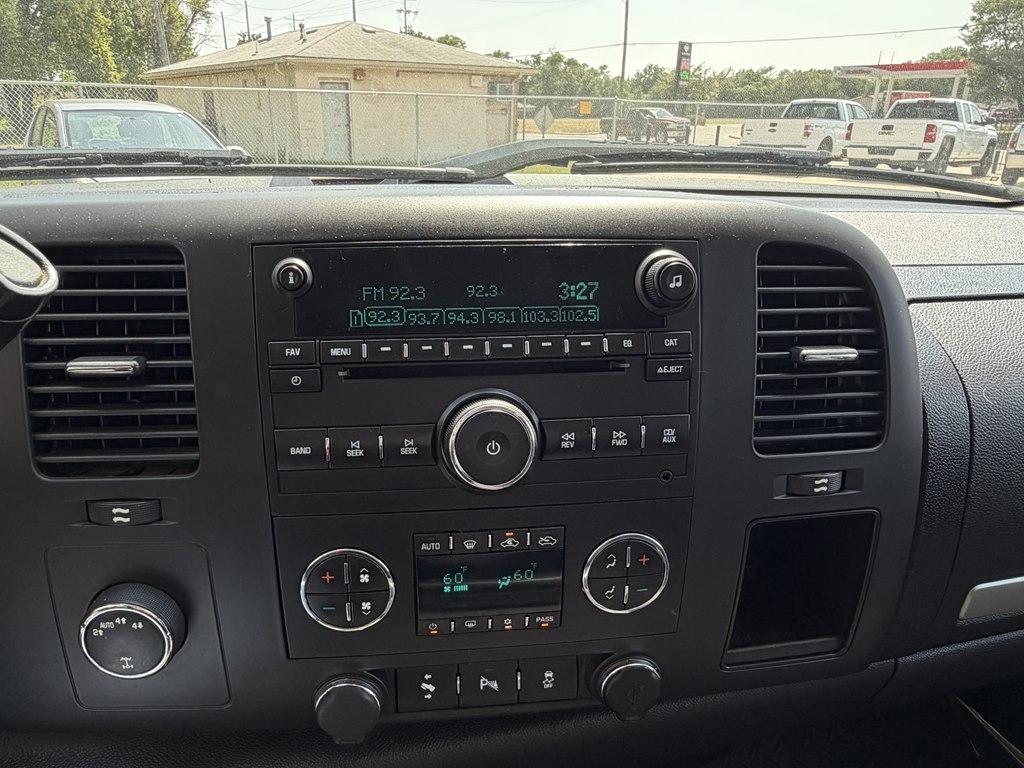 GMC Sierra 1500 4WD Crew Cab 143.5" SLE 2013