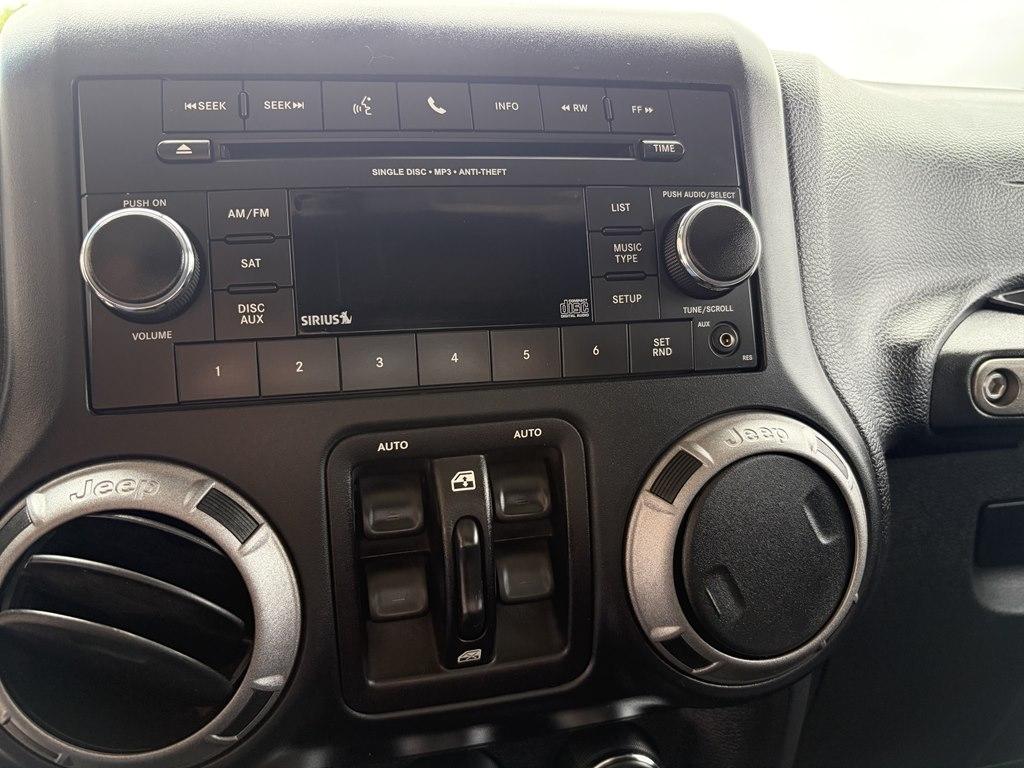 Jeep Wrangler Unlimited 4WD 4dr Sport 2012