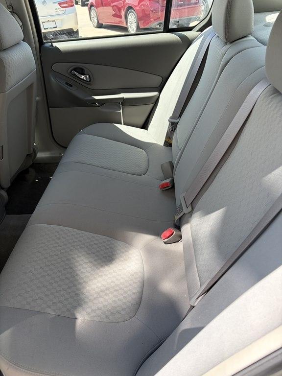 Chevrolet Malibu 4dr Sdn 2004