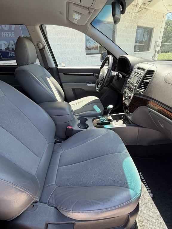Hyundai Santa Fe FWD 4dr V6 SE 2012