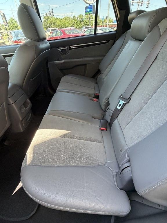 Hyundai Santa Fe FWD 4dr V6 SE 2012