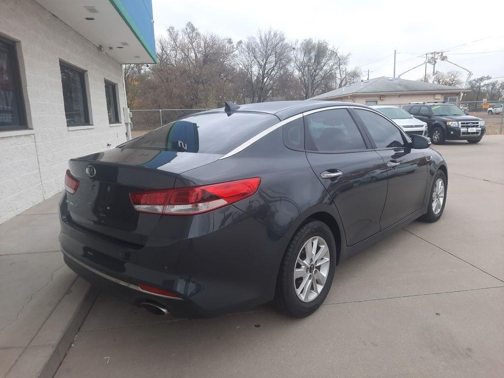 Kia Optima 4dr Sdn LX 2016