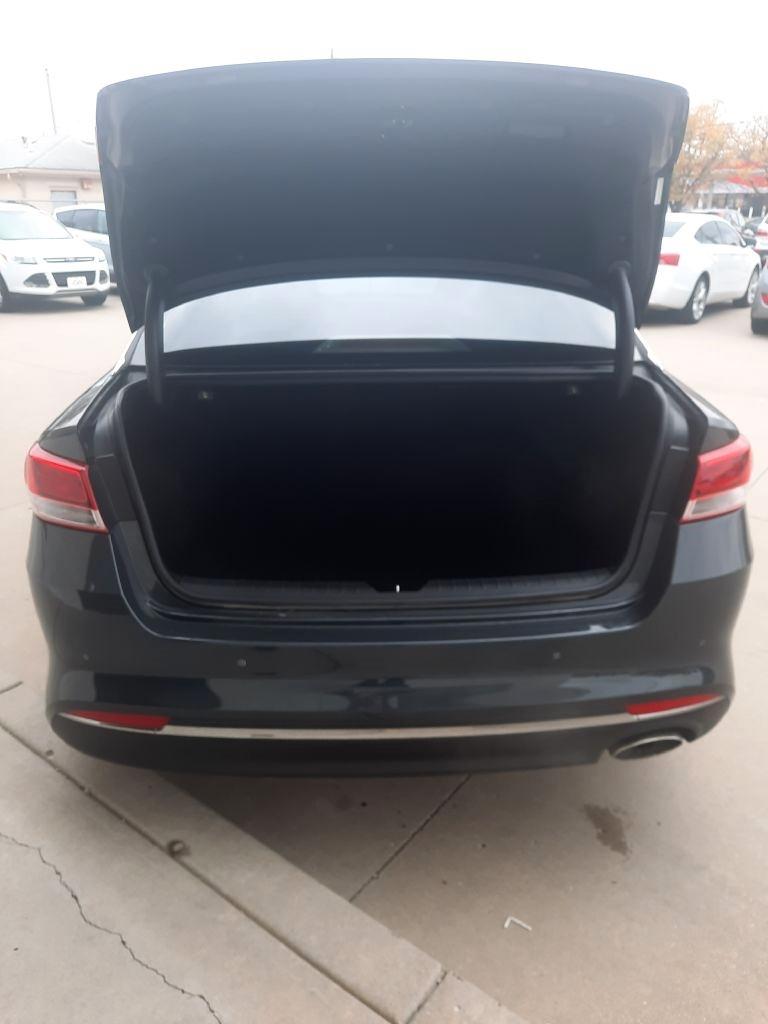 Kia Optima 4dr Sdn LX 2016