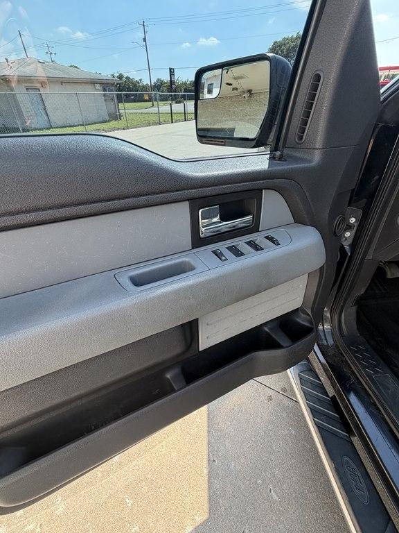 Ford F-150 2WD SuperCrew 145" XL 2013