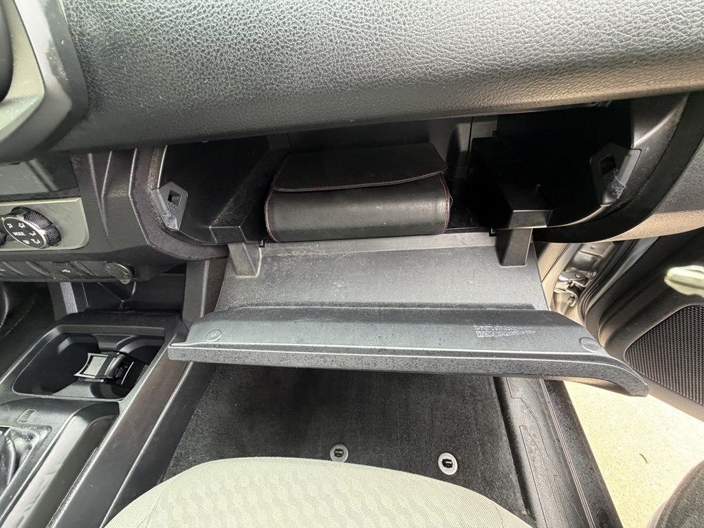 Toyota Tacoma 2WD SR Access Cab 6' Bed I4 AT (Natl) 2023