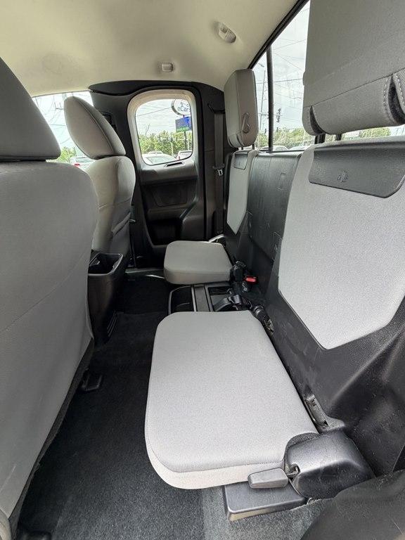Toyota Tacoma 2WD SR Access Cab 6' Bed I4 AT (Natl) 2023