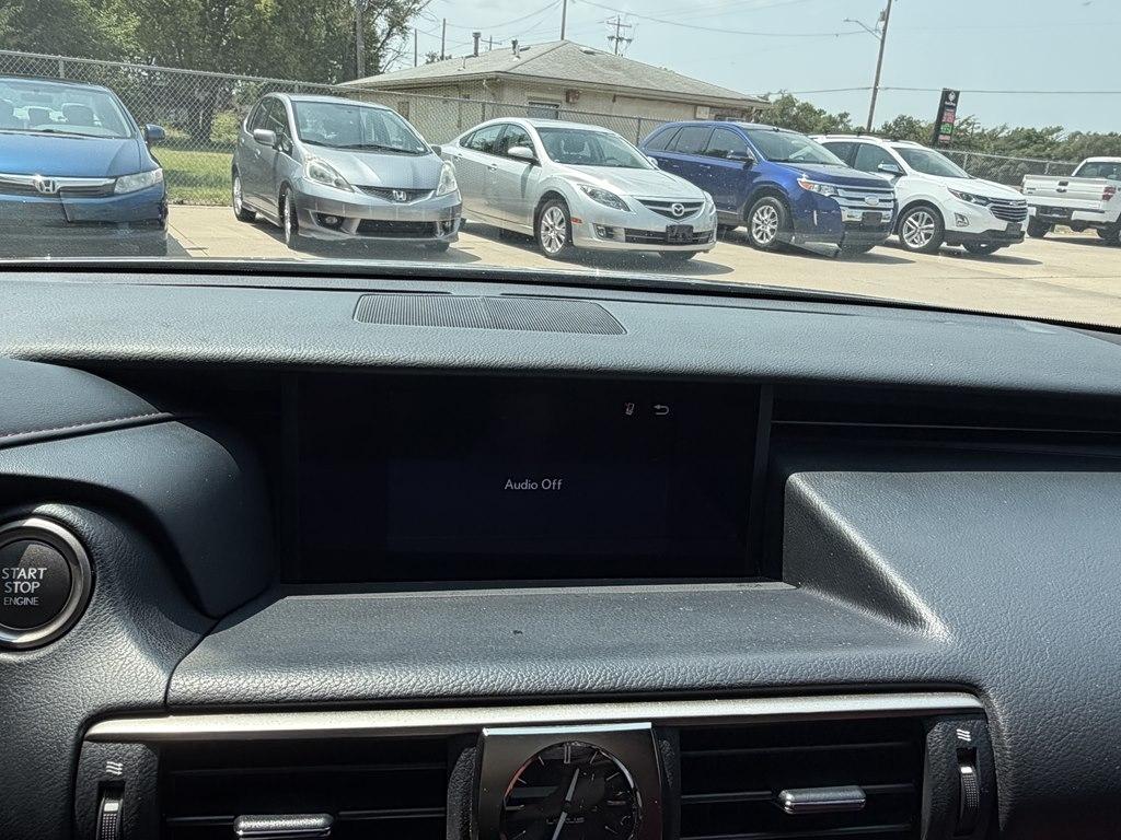 Lexus IS IS 300 RWD 2019